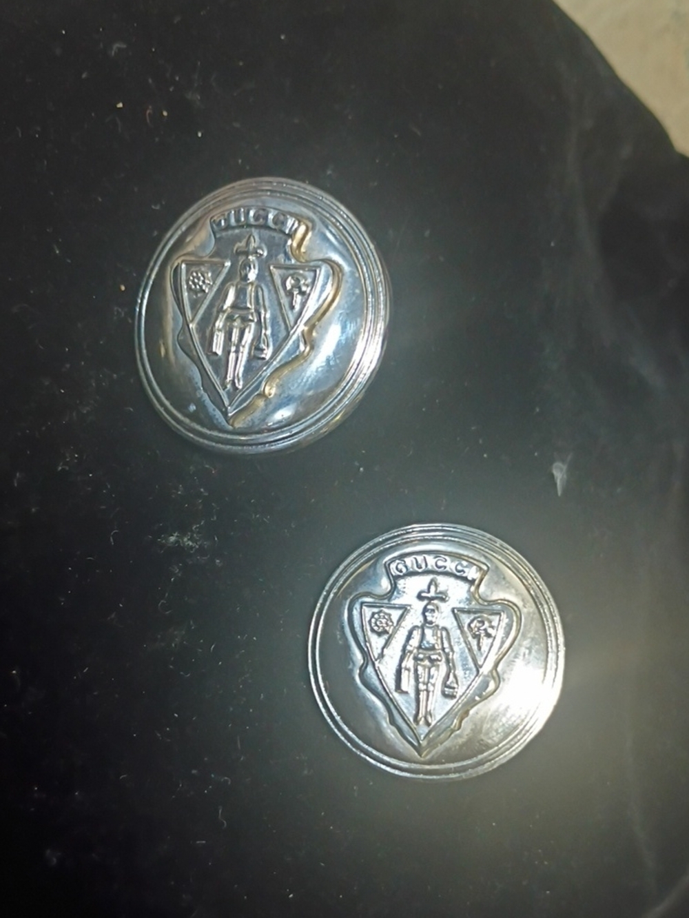 Gucci Polished Shoe Emblems
